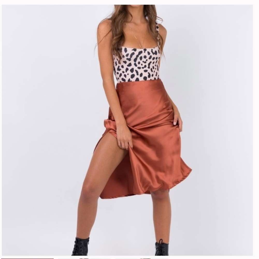 Cleo Lavoe Midi Skirt Rust